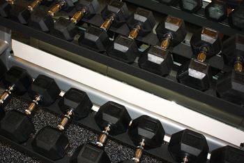 Free Weights at The Vinings Apartments, Ohio